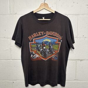 80's Vintage Harley-Davidson 3D Emblem Shield Mountains Tee